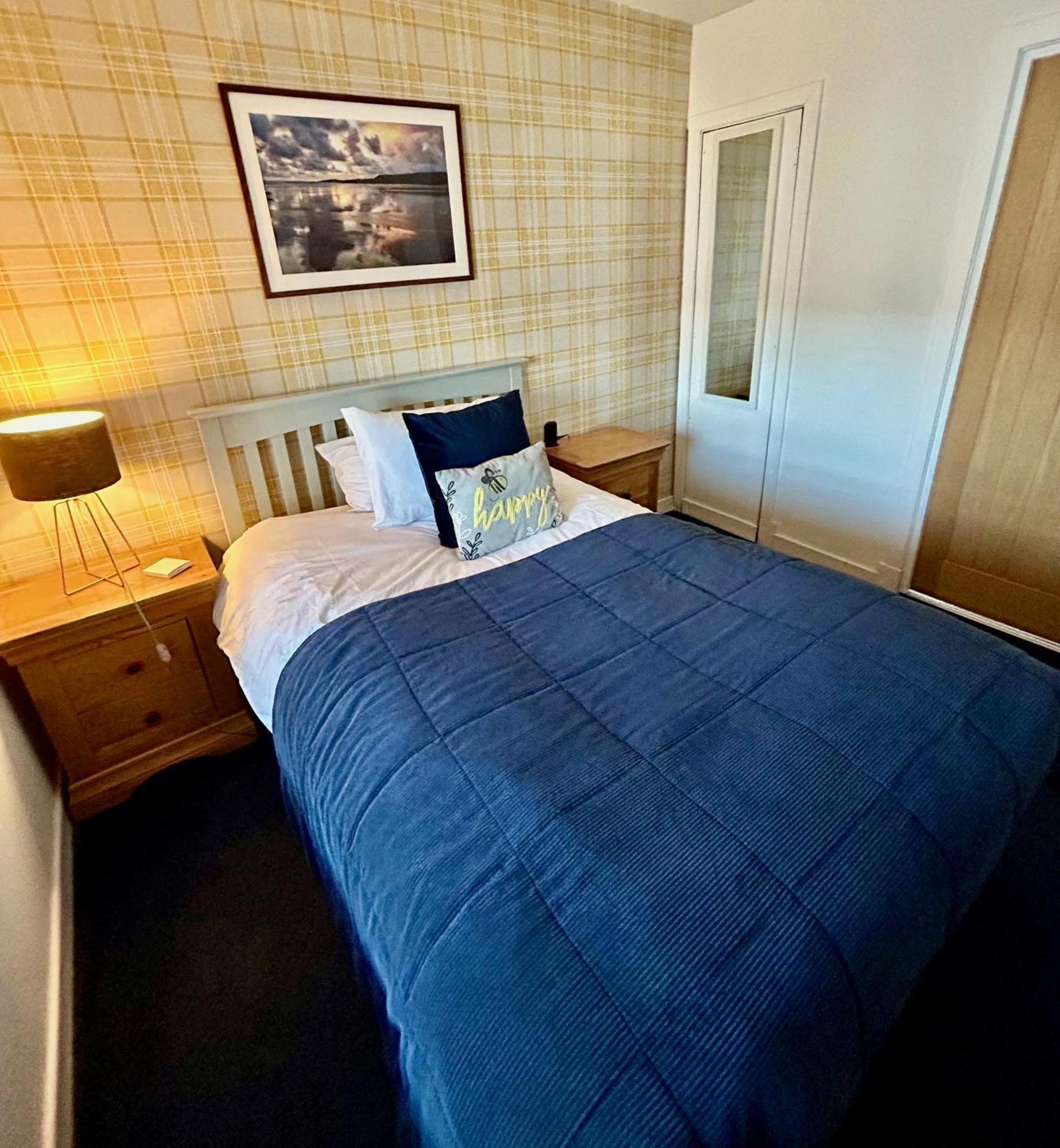 Lochindaal Hotel Port Charlotte エクステリア 写真
