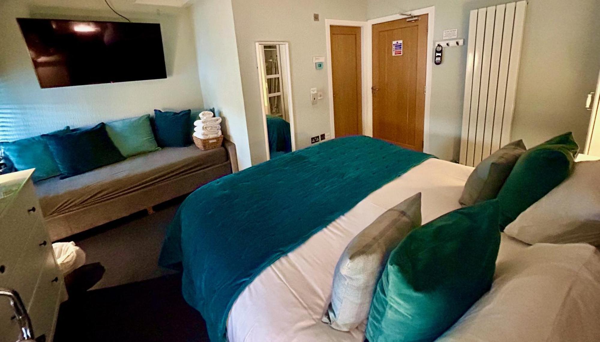 Lochindaal Hotel Port Charlotte エクステリア 写真